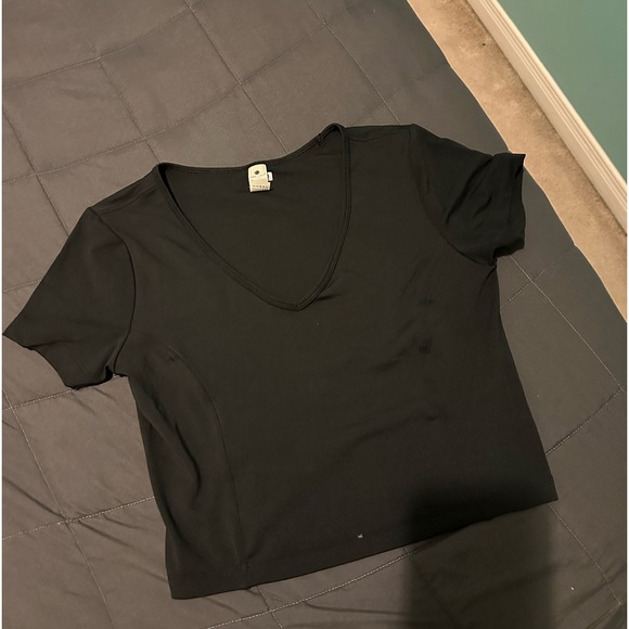 yogalicious black athletic t-shirt - Picture 2 of 3